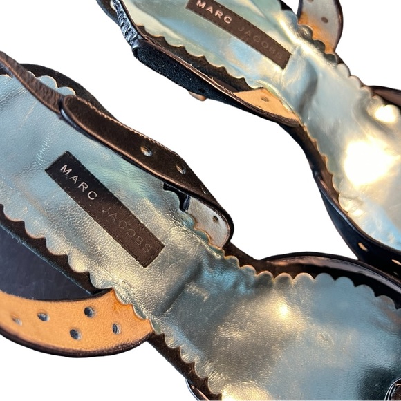 Marc Jacobs Demure Black Suede Slingback Heels - Picture 6 of 6